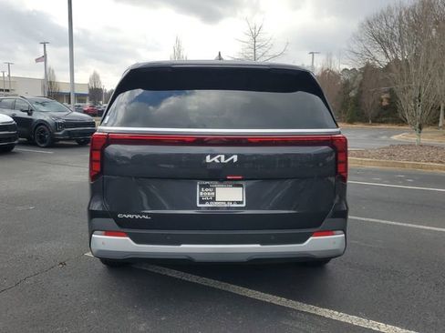 New 2026 Kia Carnival LXS image 5