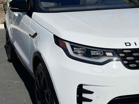 Used 2021 Land Rover Discovery S R-Dynamic image 46