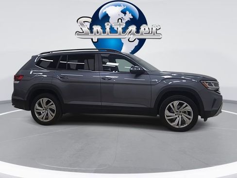 Used 2022 Volkswagen Atlas SE w/ Panoramic Sunroof Package image 8