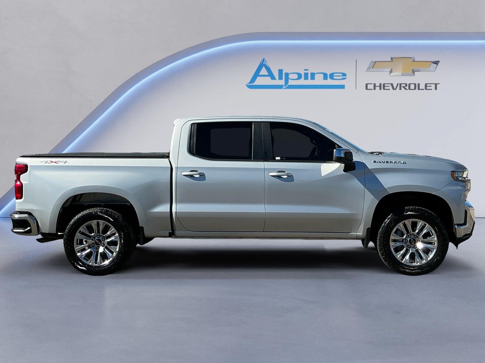 Used 2020 Chevrolet Silverado 1500 LT AWD/4WD image 6