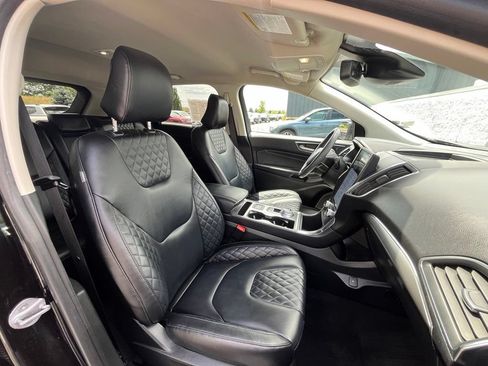 Used 2023 Ford Edge Titanium w/ Cargo Accessory Package AWD/4WD image 13