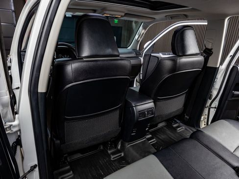 Used 2017 Toyota 4Runner TRD Off-Road Premium image 31