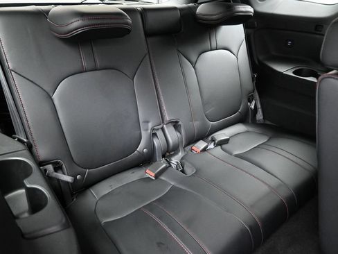 Certified 2025 Honda Pilot Black Edition image 25