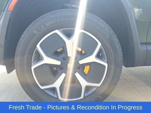 Used 2022 Rivian R1T Adventure AWD/4WD image 10