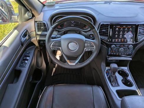 Certified 2019 Jeep Grand Cherokee Overland RWD image 14