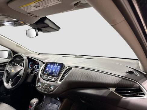 Used 2023 Chevrolet Malibu RS image 28