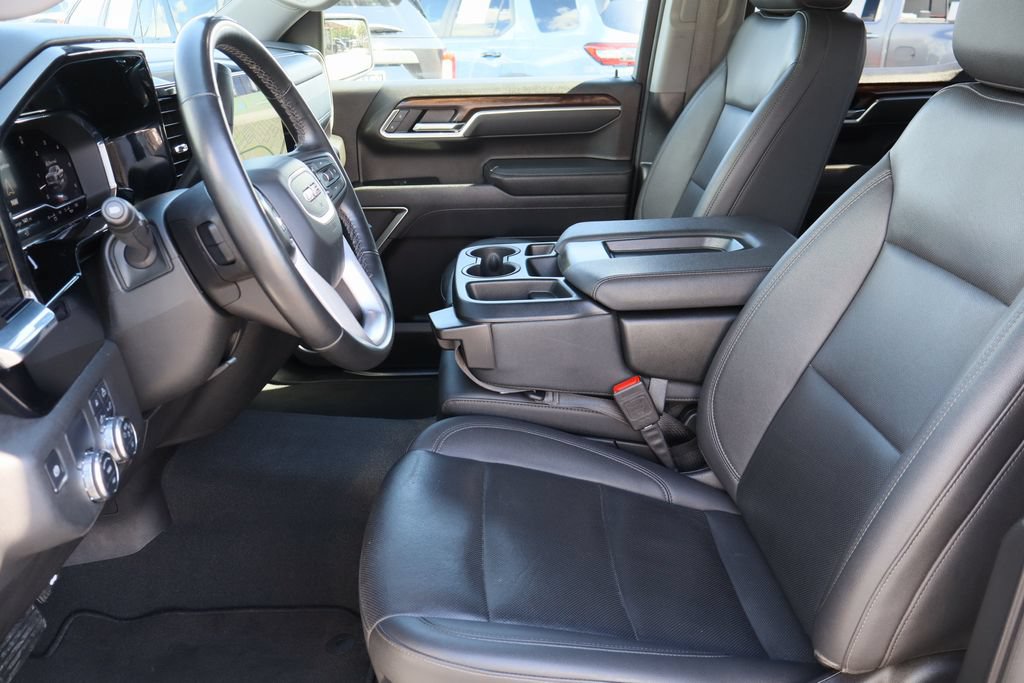 Certified 2025 GMC Sierra 1500 SLT RWD image 21