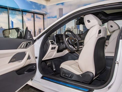 New 2026 BMW 430i xDrive Coupe w/ M Sport Package image 13