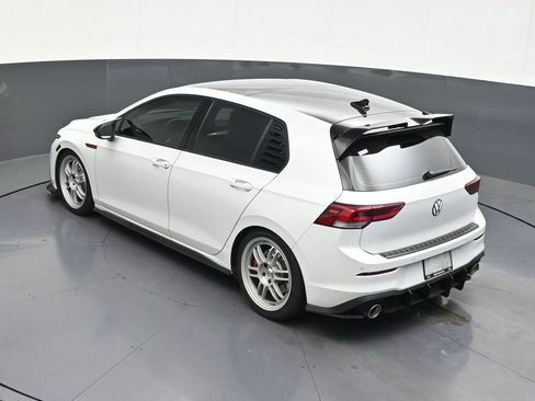 Used 2024 Volkswagen GTI SE FWD image 17