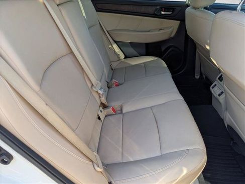 Used 2019 Subaru Outback 2.5i Limited AWD/4WD image 21