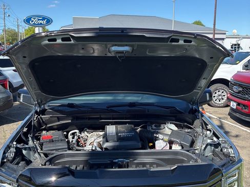 Used 2025 GMC Sierra 1500 Denali Ultimate AWD/4WD image 3