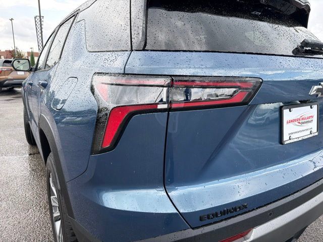 New 2027 Chevrolet Equinox LT w/ Convenience Package II FWD image 22