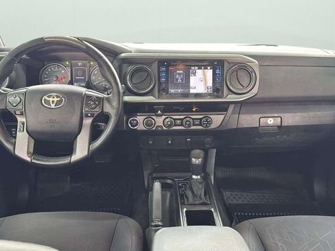 Used 2017 Toyota Tacoma TRD Sport w/ Tow Package (A/T) image 17