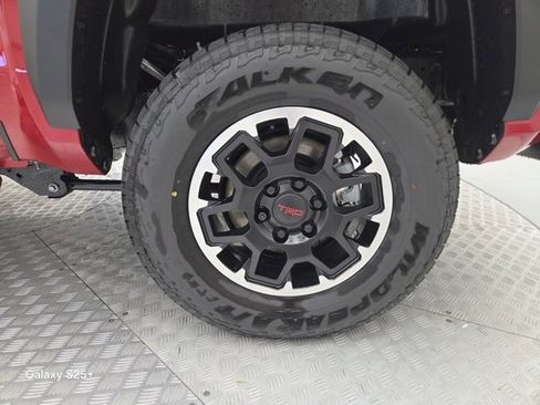New 2025 Toyota Tacoma TRD Off-Road image 24