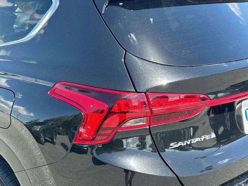 Used 2023 Hyundai Santa Fe SEL w/ Winter Weather Package image 14