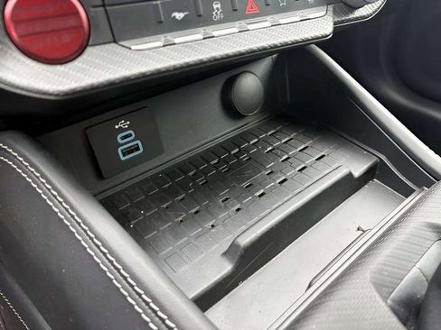 Used 2024 Ford Mustang GT Premium image 9