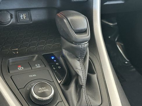 Certified 2023 Toyota RAV4 LE AWD/4WD image 25