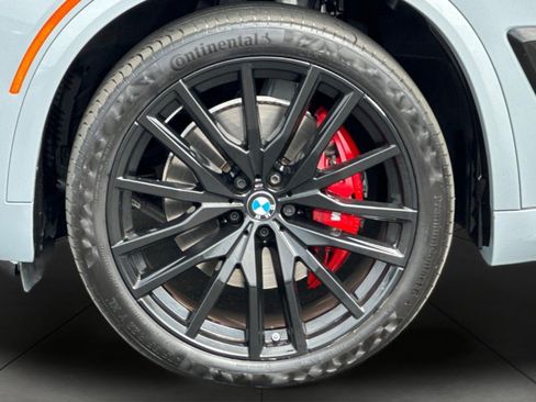 Used 2024 BMW X5 sDrive40i w/ M Sport Package RWD image 26