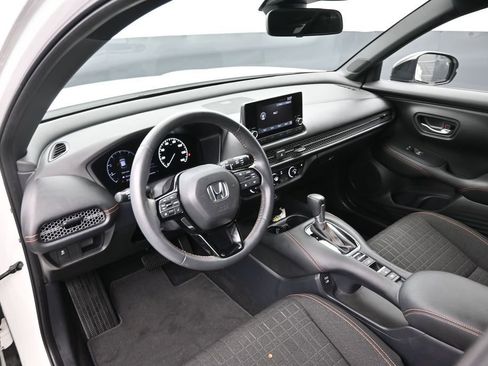 Used 2024 Honda HR-V Sport image 10