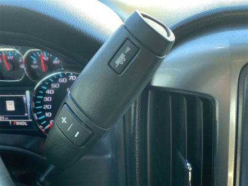 Used 2018 Chevrolet Silverado 1500 LT w/ Texas Edition image 20