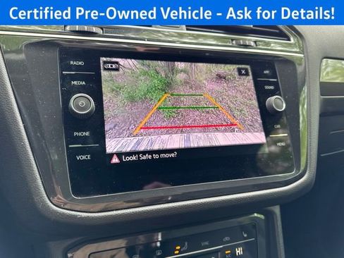 Certified 2023 Volkswagen Tiguan SE w/ Panoramic Sunroof Package AWD/4WD image 18
