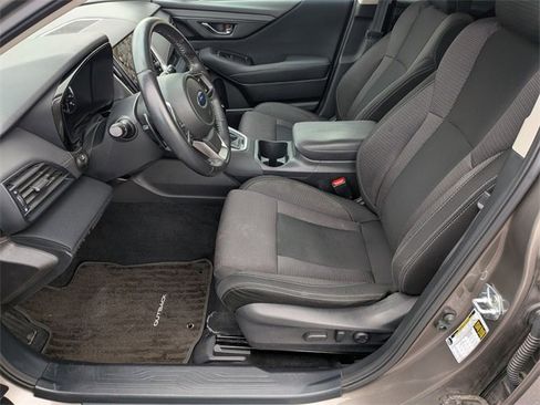 Used 2022 Subaru Outback Premium image 10