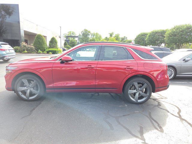 Used 2022 Genesis GV70 3.5T Sport w/ Sport Prestige Package AWD/4WD image 2