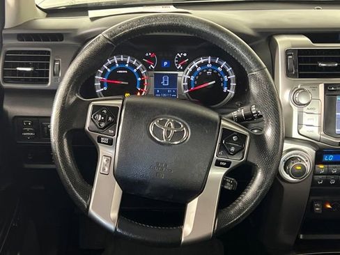 Used 2015 Toyota 4Runner SR5 image 15