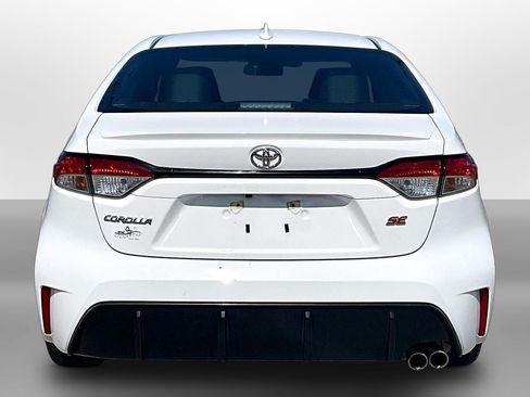Used 2025 Toyota Corolla SE FWD image 4
