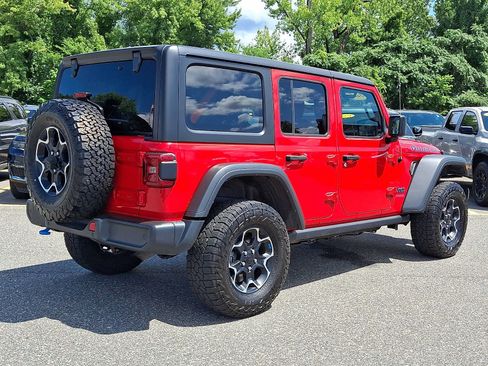 Used 2022 Jeep Wrangler Unlimited Rubicon 4xe w/ Cold Weather Group AWD/4WD image 6