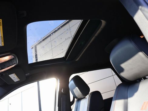 Used 2024 Dodge Durango GT image 27