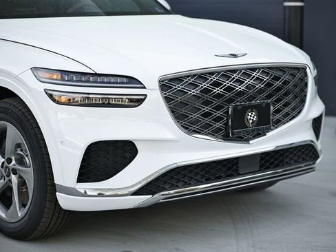 New 2026 Genesis GV70 2.5T Advanced image 2