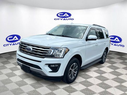 Used 2020 Ford Expedition XLT w/ Equipment Group 201A RWD image 10