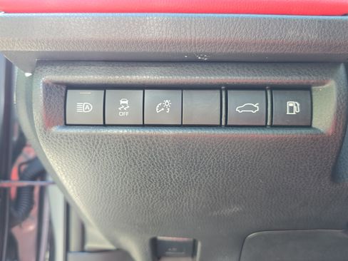 Used 2025 Toyota Camry XSE image 23