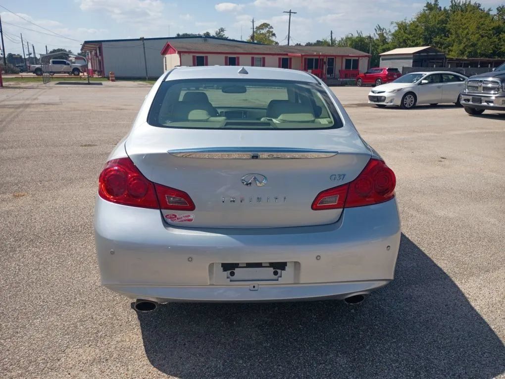 Used 2013 INFINITI G37 Journey w/ Premium Pkg RWD image 4