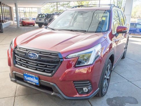 Used 2024 Subaru Forester Limited image 3