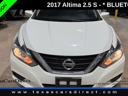 Used 2017 Nissan Altima 2.5 S w/ Power Driver Seat Package FWD image 3