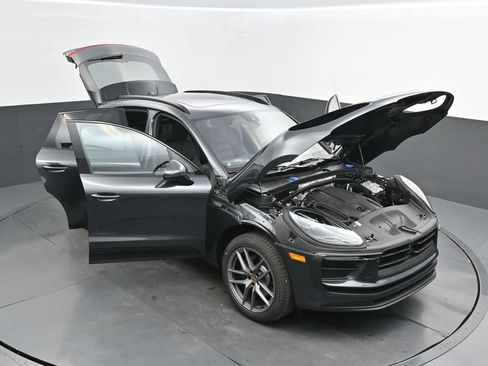 New 2026 Porsche Macan AWD/4WD image 47