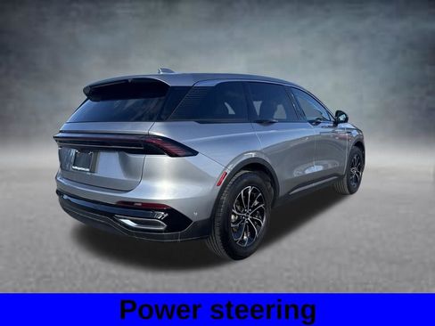 Used 2024 Lincoln Nautilus Premier AWD/4WD image 7