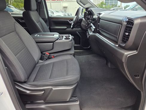 Used 2025 Chevrolet Silverado 1500 LT RWD image 15