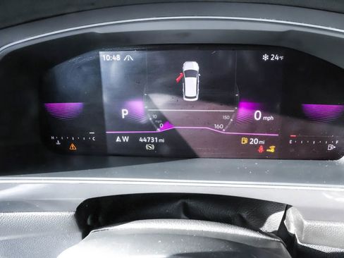 Used 2023 Volkswagen Tiguan SE R-Line image 20