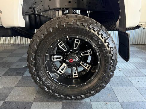 Used 2016 Ford F350 Platinum w/ Platinum Package AWD/4WD image 30