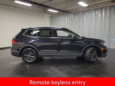 Used 2024 Volkswagen Tiguan SE AWD/4WD image 9