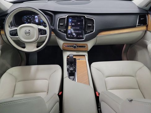 Used 2022 Volvo XC90 T8 Inscription Expression w/ Advanced Package AWD/4WD image 17