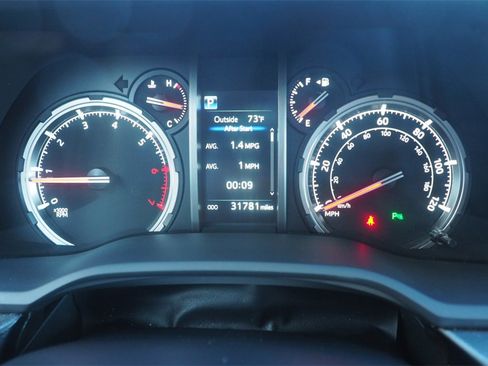 Used 2022 Toyota 4Runner Limited image 14