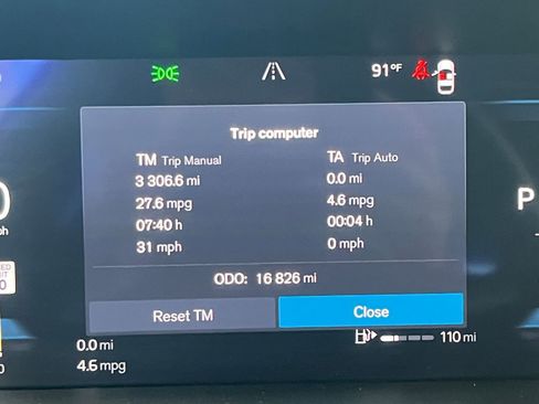 Used 2025 Volvo V60 B5 Cross Country Plus image 40