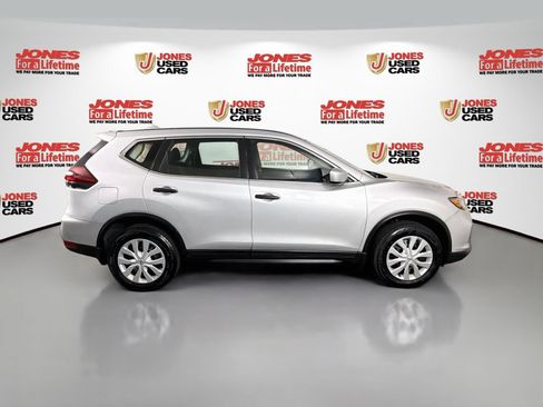 Used 2019 Nissan Rogue S AWD/4WD image 15