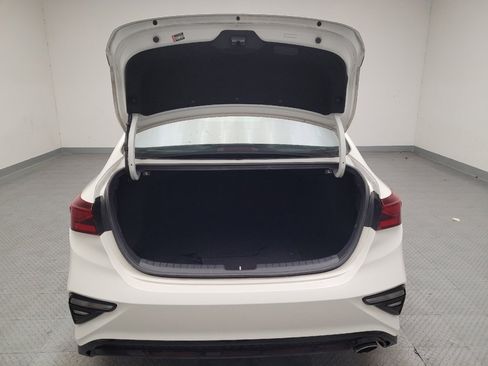 Used 2020 Kia Forte LXS FWD image 29