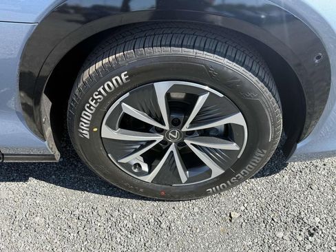 Used 2025 Lexus RZ 450e image 7