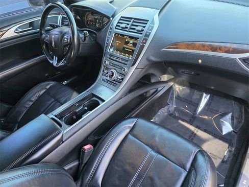 Used 2017 Lincoln MKZ Reserve image 28